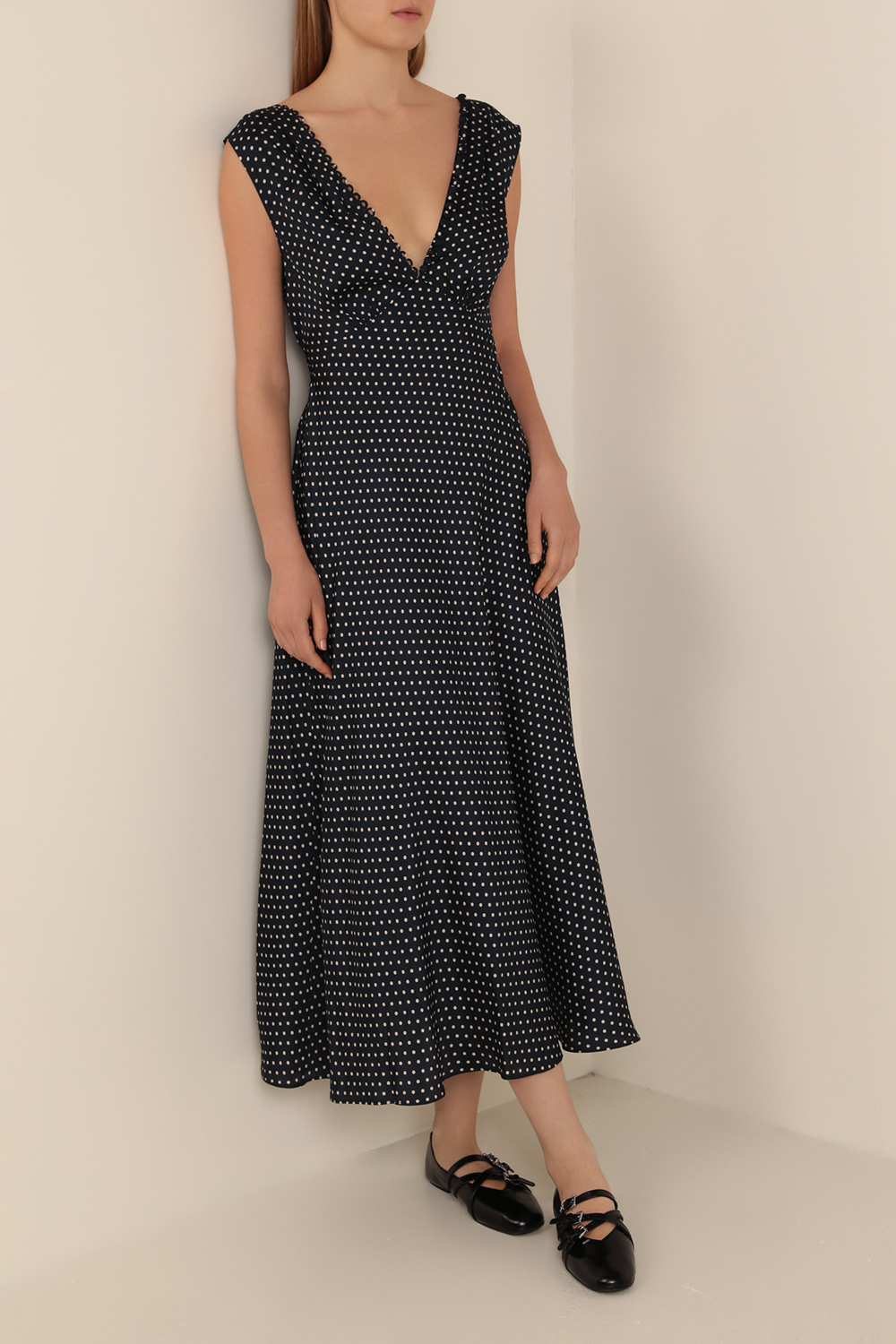 תמונת כל הלוק של שמלת מקסי טהליה